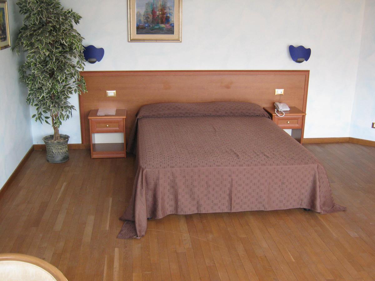 Hotel Villa D'Evoli Castropignano Kültér fotó