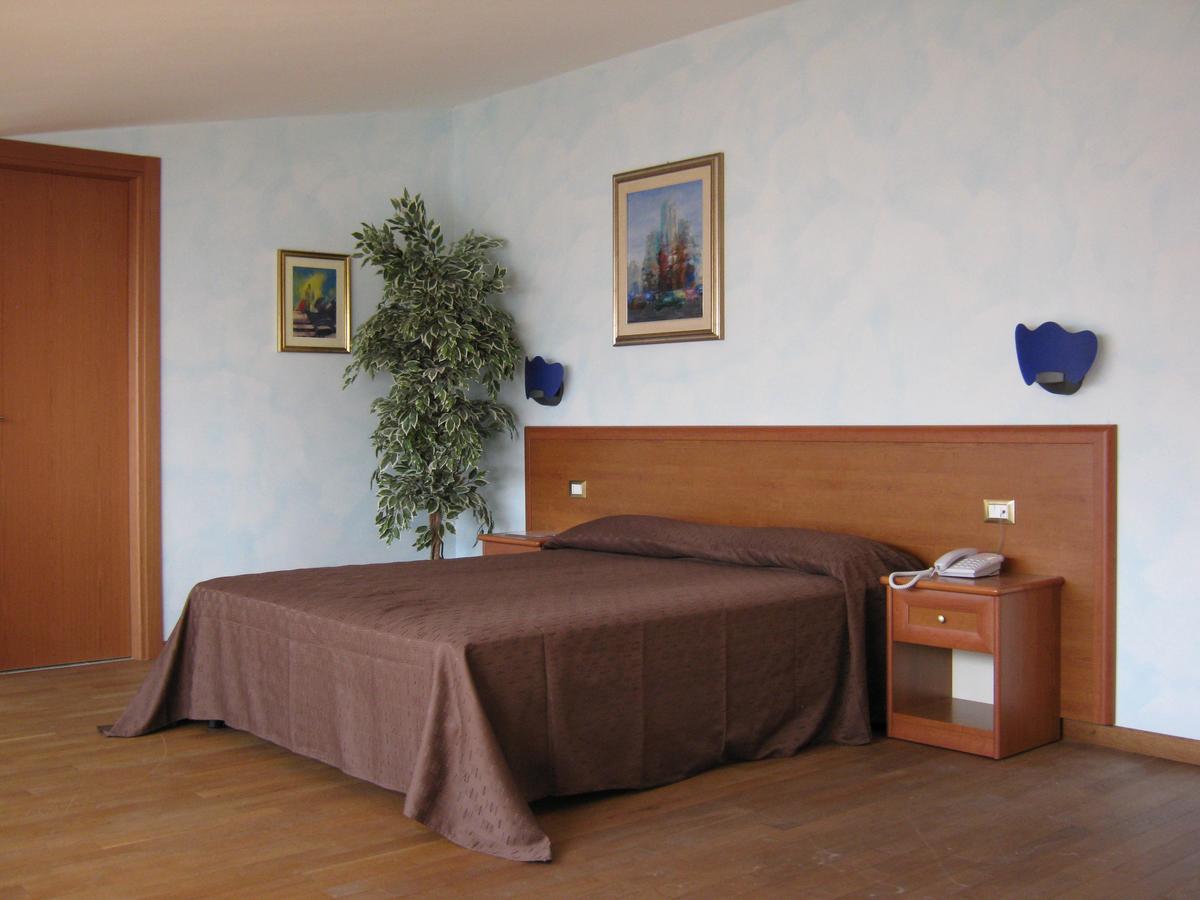 Hotel Villa D'Evoli Castropignano Szoba fotó